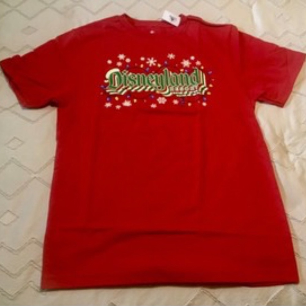 Disney Red Disneyland Christmas Logo Short Sleeve Tee